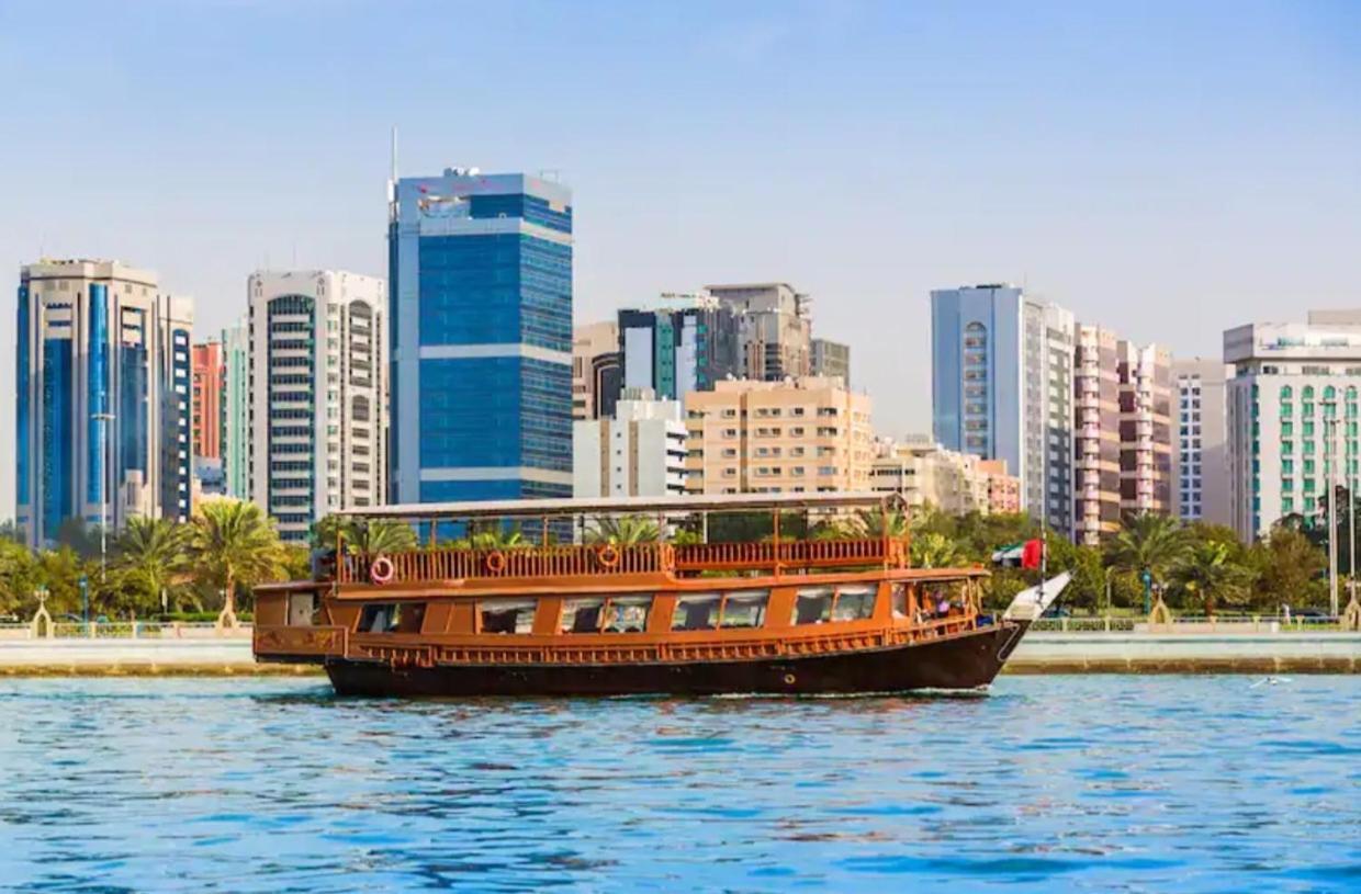 Abu Dhabi Centre - Unique Room Екстер'єр фото