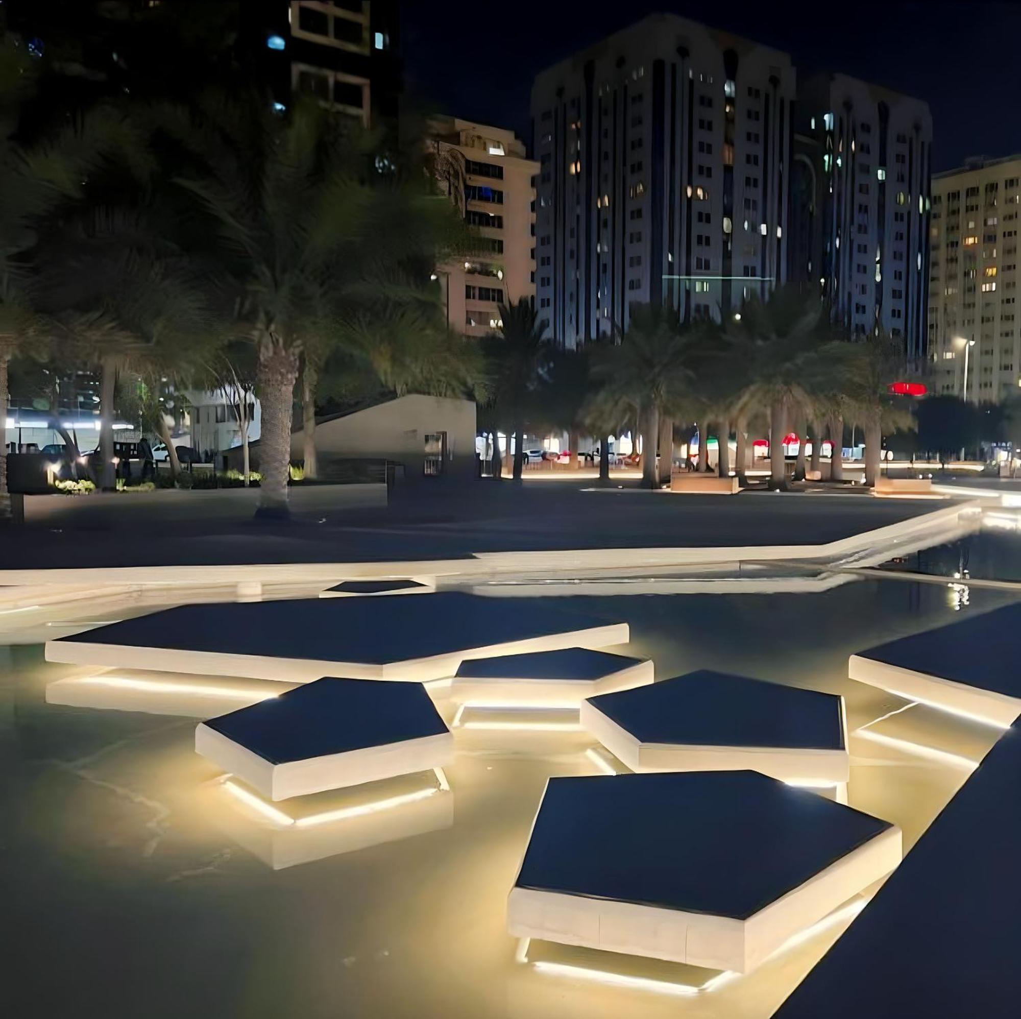 Abu Dhabi Centre - Unique Room Екстер'єр фото